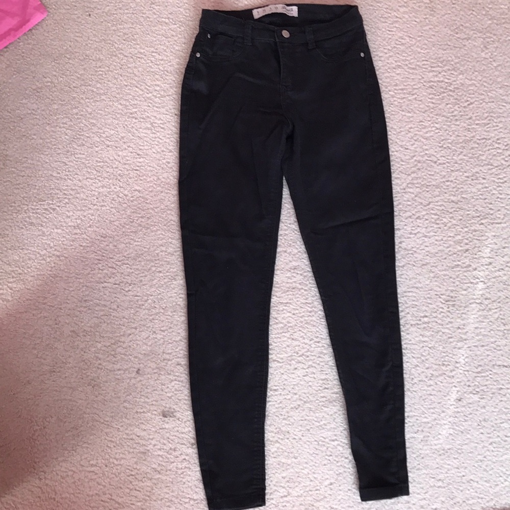black skinny jeans
